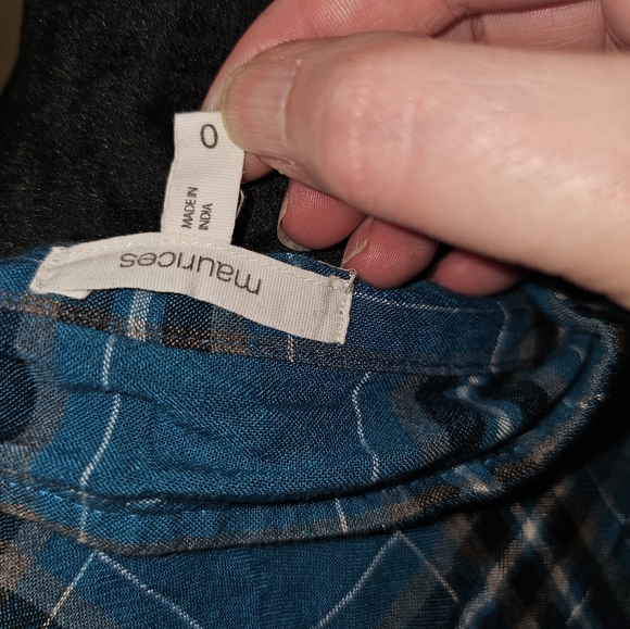 Maurices size 0 plaid button-down blue and black - Picture 4 of 4